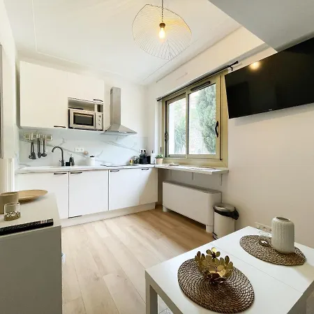 Studio Bord De Mer 2 Menton Exterior photo